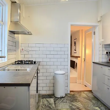 Renovated 3 Bedroom Apartment
