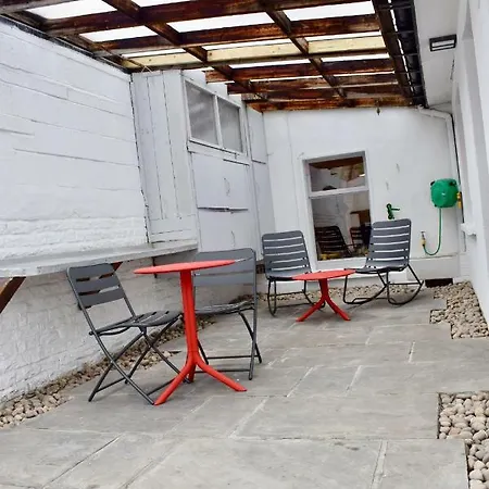 公寓 Renovated 3 Bedroom